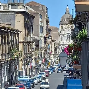 https://casa-vacanze-al-regi.taorminaitalyhotels.com